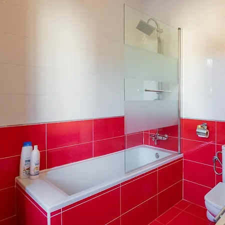 Can Font Con Jacuzzi Holiday home *
