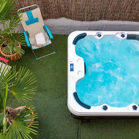 Holiday home Can Font Con Jacuzzi Les Planes d'Hostoles