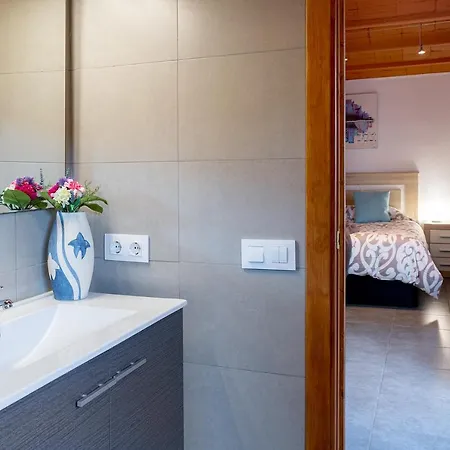 Holiday home Can Font Con Jacuzzi